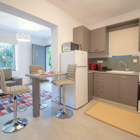 Holiday home Ithaka By 